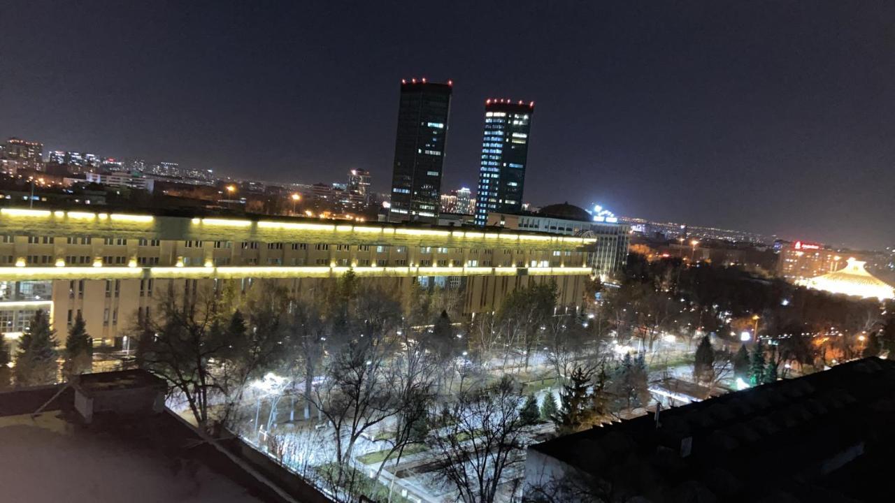 Квартира В Центре Алматы Екстериор снимка